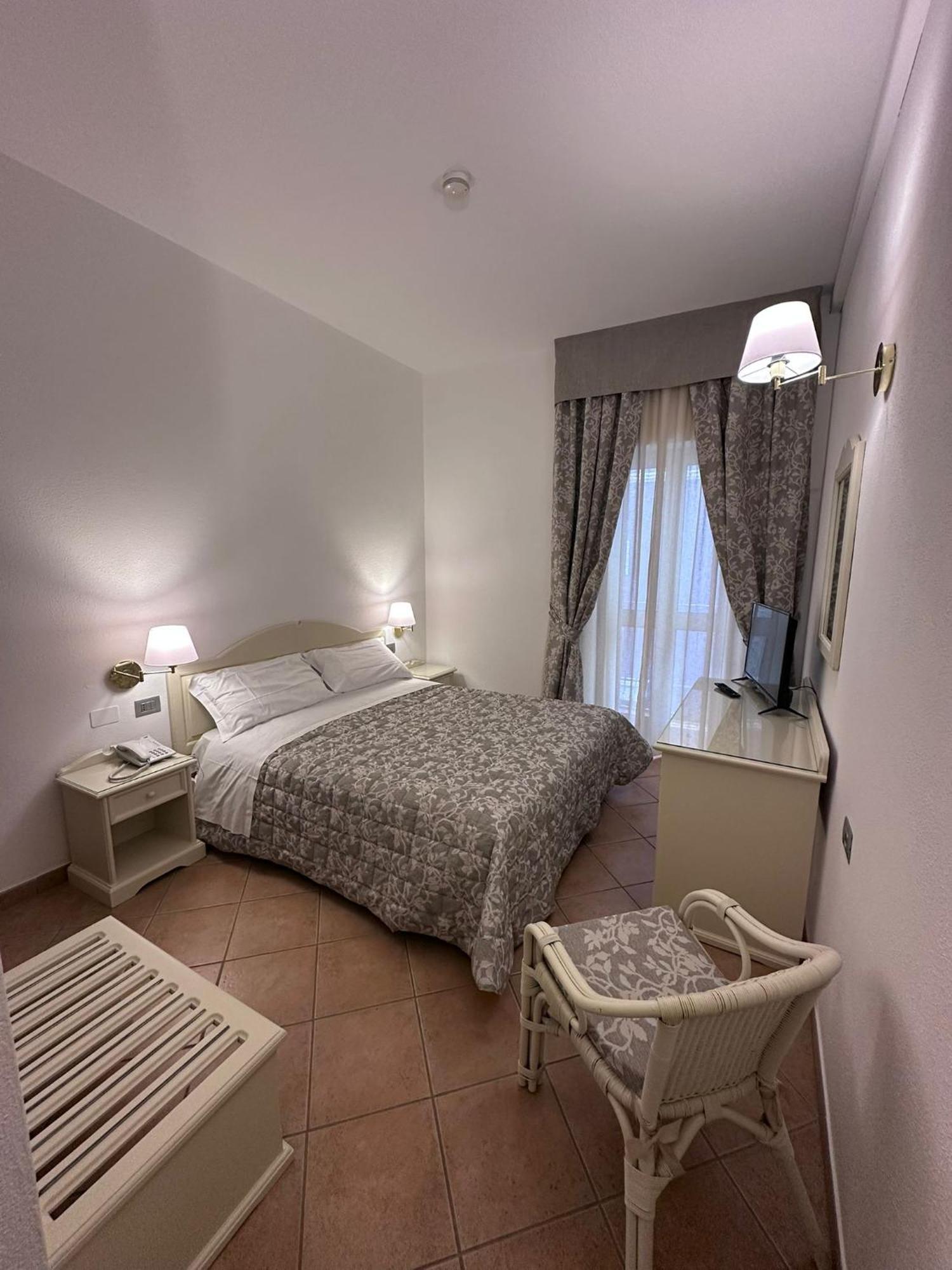 Hotel Terranova Olbia Esterno foto