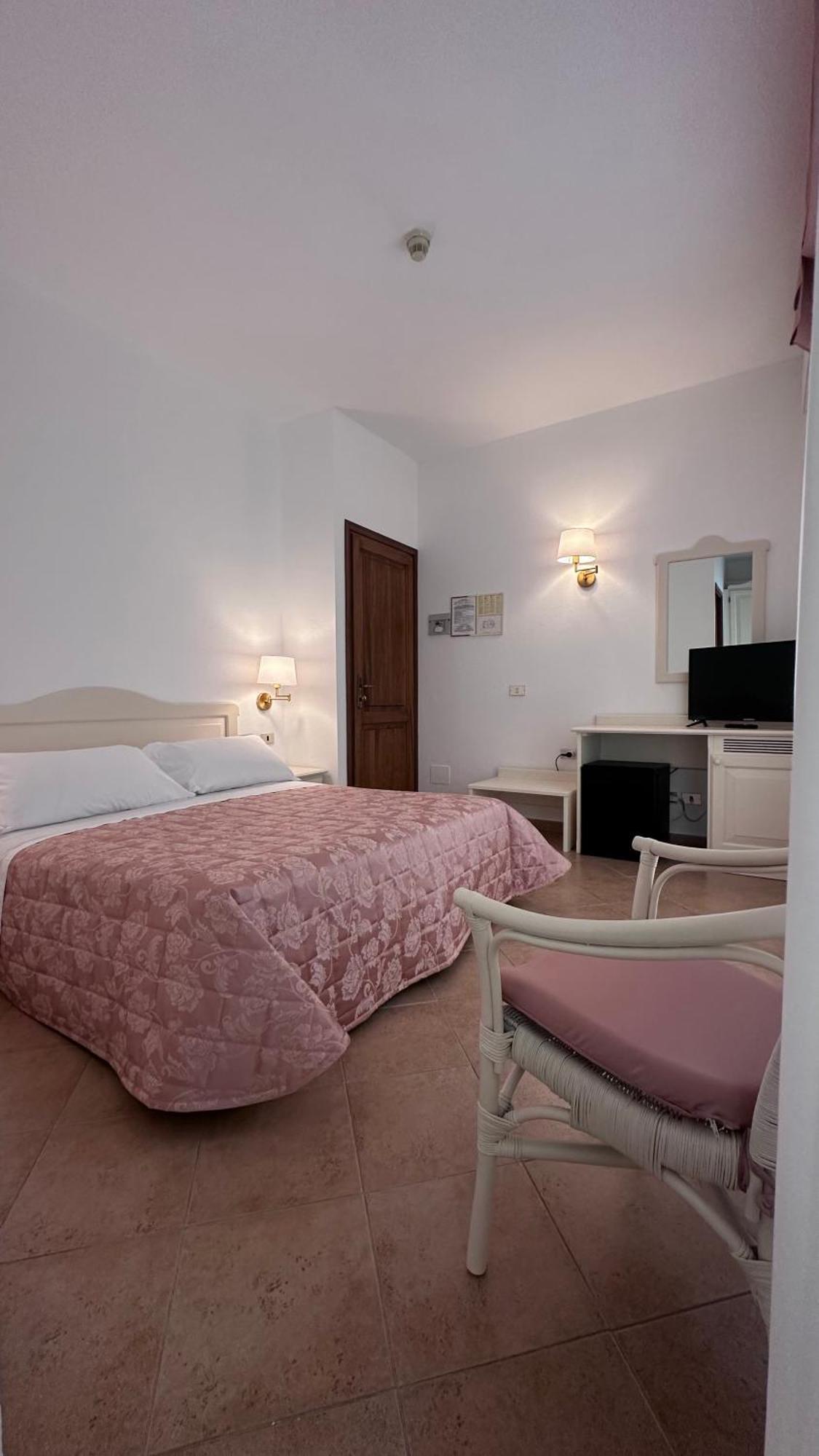 Hotel Terranova Olbia Esterno foto